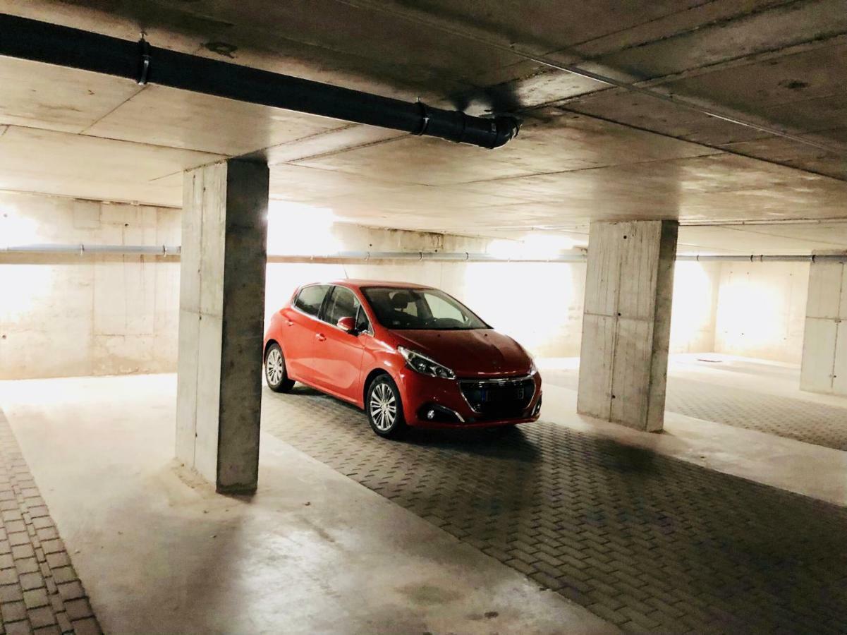 1-Bedroom Penthouse With Underground Parking Riga Exterior photo